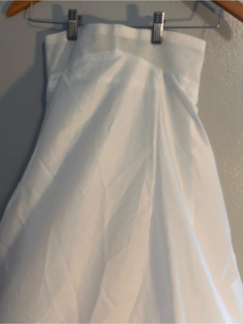 David’s Bridal White high wasted crinoline  in Sz 6.